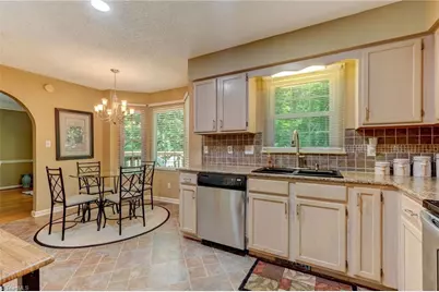 2003 Stratford Place, Reidsville, NC 27320 - Photo 17