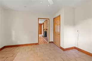 332 Grandview Dr, Winston-Salem, NC 27104 - Photo 15