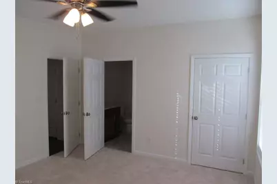 2606 Pennoak Way #D, Greensboro, NC 27407 - Photo 7
