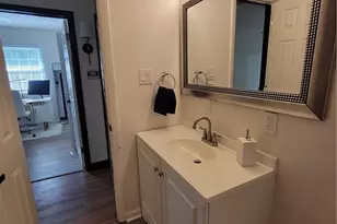 2211 Fawn St, Greensboro, NC 27403 - Photo 9