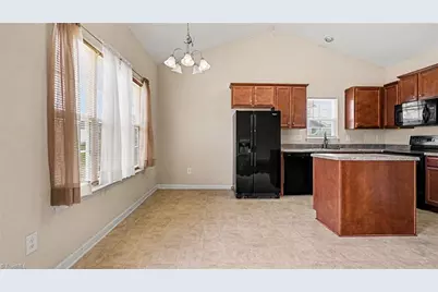634 Meadowtop Circle, Burlington, NC 27217 - Photo 7