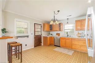 1427 Reeves Mill Rd, Mount Airy, NC 27030 - Photo 9