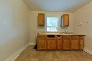 224 N Dunleith Ave, Winston-Salem, NC 27101 - Photo 3