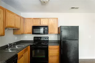 1845 Crest Hollow Dr, Winston-Salem, NC 27127 - Photo 3