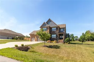 8104 Ridgeback Ct, Stokesdale, NC 27357 - Photo 5