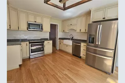1010 Shamrock Court, High Point, NC 27265 - Photo 15