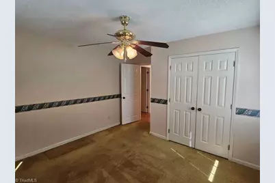 1010 Shamrock Court, High Point, NC 27265 - Photo 11
