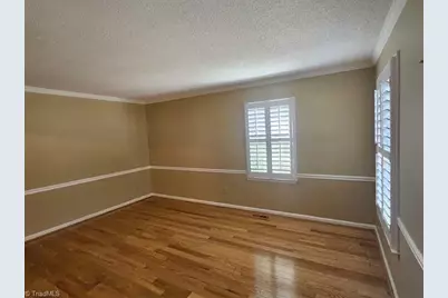 1010 Shamrock Court, High Point, NC 27265 - Photo 9
