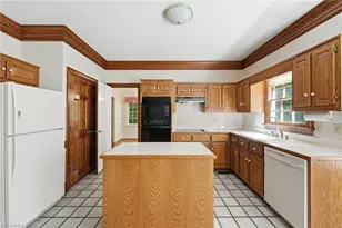 5401 Brekenwood Rd, Pleasant Garden, NC 27313 - Photo 25