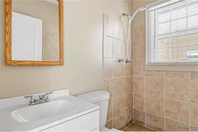 437 W 24th Street, Winston-Salem, NC 27105 - Photo 21