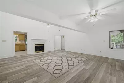 104 Willowbrook Drive, Thomasville, NC 27360 - Photo 9