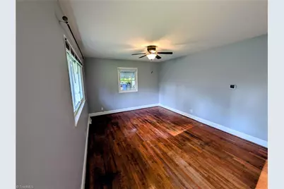 605 Oakhurst Street, Kernersville, NC 27284 - Photo 3