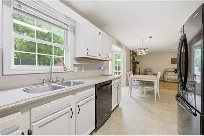 227 Meadow Lark Lane, Thomasville, NC 27360 - Photo 19