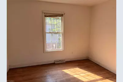 309 Wentworth Street, Reidsville, NC 27320 - Photo 3