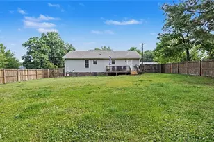 809 Carolina Ave, Thomasville, NC 27360 - Photo 21
