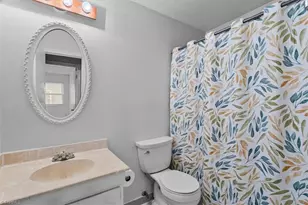 4704 Cabot Dr, Greensboro, NC 27407 - Photo 25