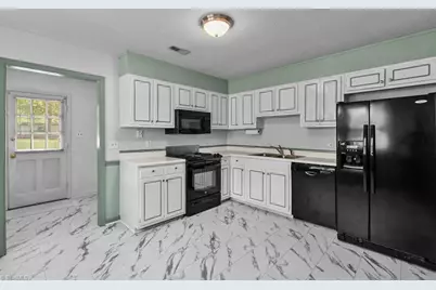 4704 Cabot Drive, Greensboro, NC 27407 - Photo 9
