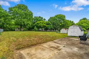 4704 Cabot Dr, Greensboro, NC 27407 - Photo 29