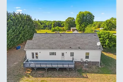 2070 Grooms Road, Reidsville, NC 27320 - Photo 23