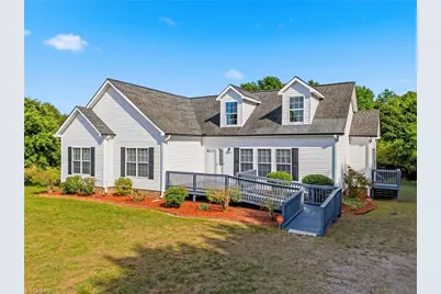 2070 Grooms Road, Reidsville, NC 27320 - Photo 3