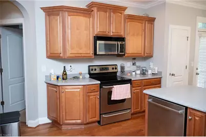 6407 Calvary Way, Thomasville, NC 27360 - Photo 13