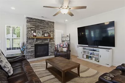 5009 Labella Court, Kernersville, NC 27284 - Photo 7
