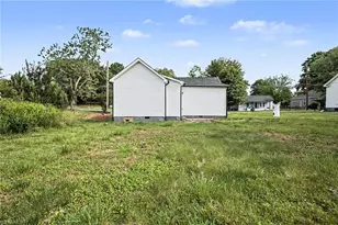 1436 Delaware Ave, Eden, NC 27288 - Photo 17