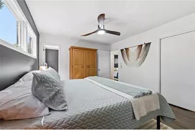 2607 Woodview Drive, Greensboro, NC 27408 - Photo 23