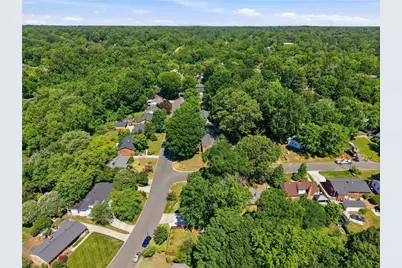 2607 Woodview Drive, Greensboro, NC 27408 - Photo 35