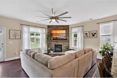 906 Maxine Street, Kernersville, NC 27284 - Photo 13