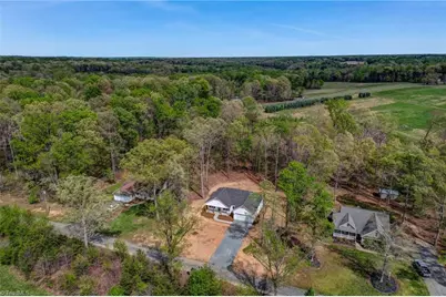 140 Bud Road, Reidsville, NC 27320 - Photo 7