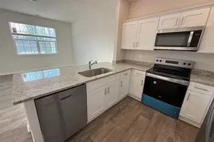 1323 Broholmer Ln, Greensboro, NC 27405 - Photo 7