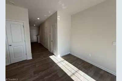 1323 Broholmer Lane, Greensboro, NC 27405 - Photo 5