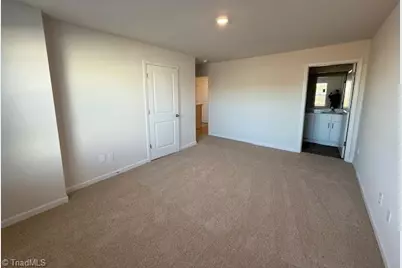 1323 Broholmer Lane, Greensboro, NC 27405 - Photo 17