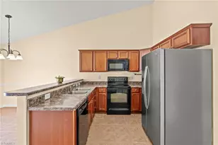 3925 Parkview Ct, Winston-Salem, NC 27127 - Photo 7