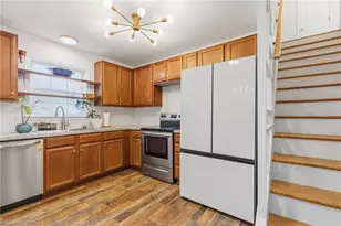 3389 Tinley Park Dr, Winston-Salem, NC 27107 - Photo 7