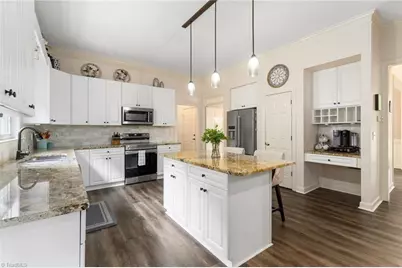 6997 Saratoga Court, Summerfield, NC 27358 - Photo 9