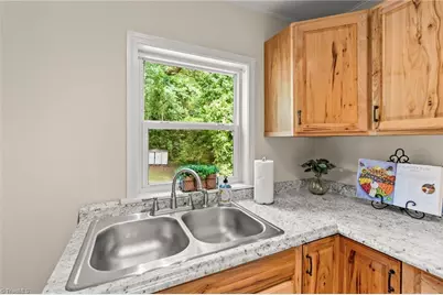 264 Beddington Street, High Point, NC 27260 - Photo 13