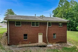 164 Tyre Dodson Rd, Reidsville, NC 27320 - Photo 33
