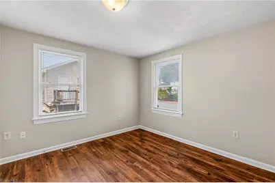 104 S Raleigh Street, Greensboro, NC 27401 - Photo 9