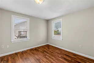 104 S Raleigh St, Greensboro, NC 27401 - Photo 9