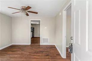 104 S Raleigh St, Greensboro, NC 27401 - Photo 5