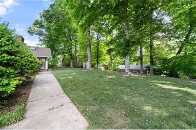 421 Flyntvalley Drive, Winston-Salem, NC 27104 - Photo 39