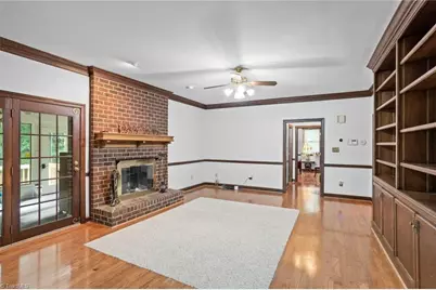 114 Willoughby Park Drive, High Point, NC 27265 - Photo 9