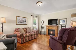 2203 Cypress St, Greensboro, NC 27405 - Photo 7