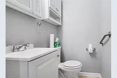 2203 Cypress Street, Greensboro, NC 27405 - Photo 25