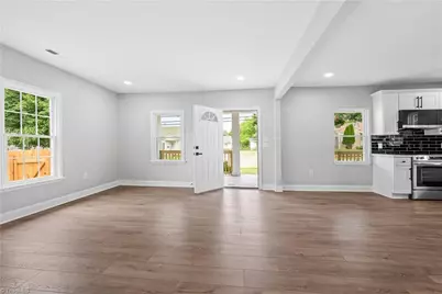 3936 Ogburn Avenue, Winston-Salem, NC 27105 - Photo 9