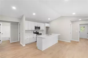160 Old Fisher Ferry Rd, Thomasville, NC 27360 - Photo 7