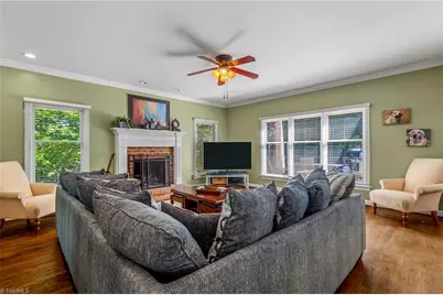 5307 Coveview Court, Greensboro, NC 27407 - Photo 9