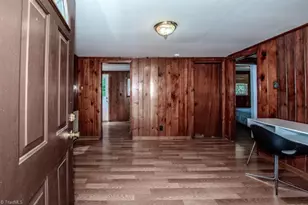 809 N Mulberry St, Statesville, NC 28677 - Photo 3